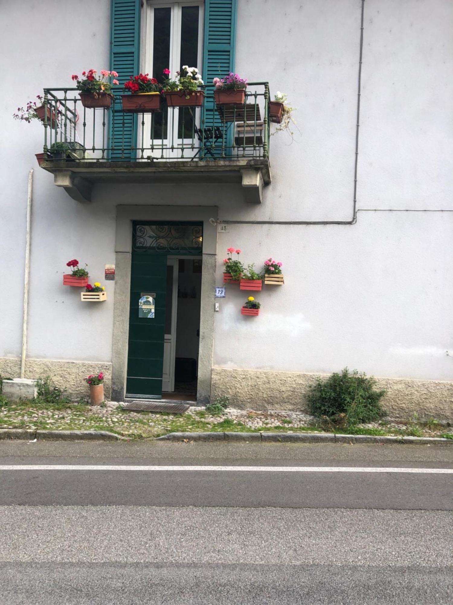 Casa Ortensia Blu Maslianico Bagian luar foto