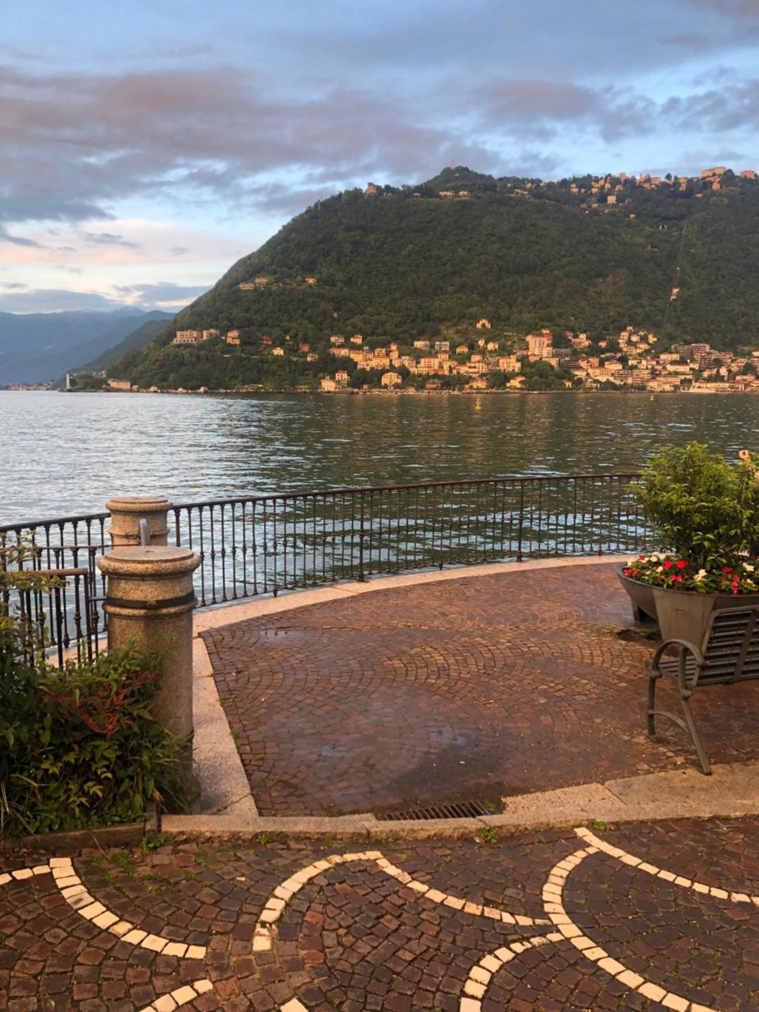 Casa Ortensia Blu Maslianico Bagian luar foto